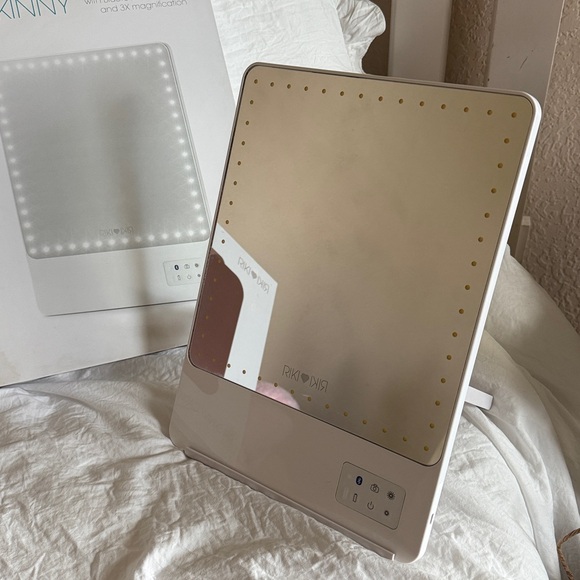 Riki Skinny LED light mirror makeup travel - Picture 2 of 6